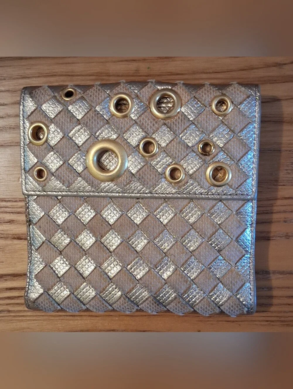 EUC RARE Vintage Y2K Bottega Veneta Gold Intrecciato Grommet Calfskin Wallet